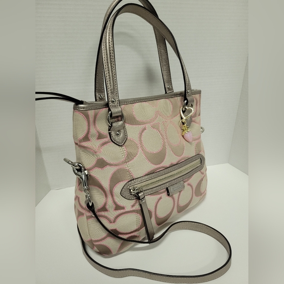 Coach Handbags - Coach Daisy Mia Two Way Tote, Pink C Shimmer Outline , Metallic 💞 Exc Cond